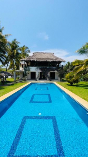 Casa Maya private villa on the beach